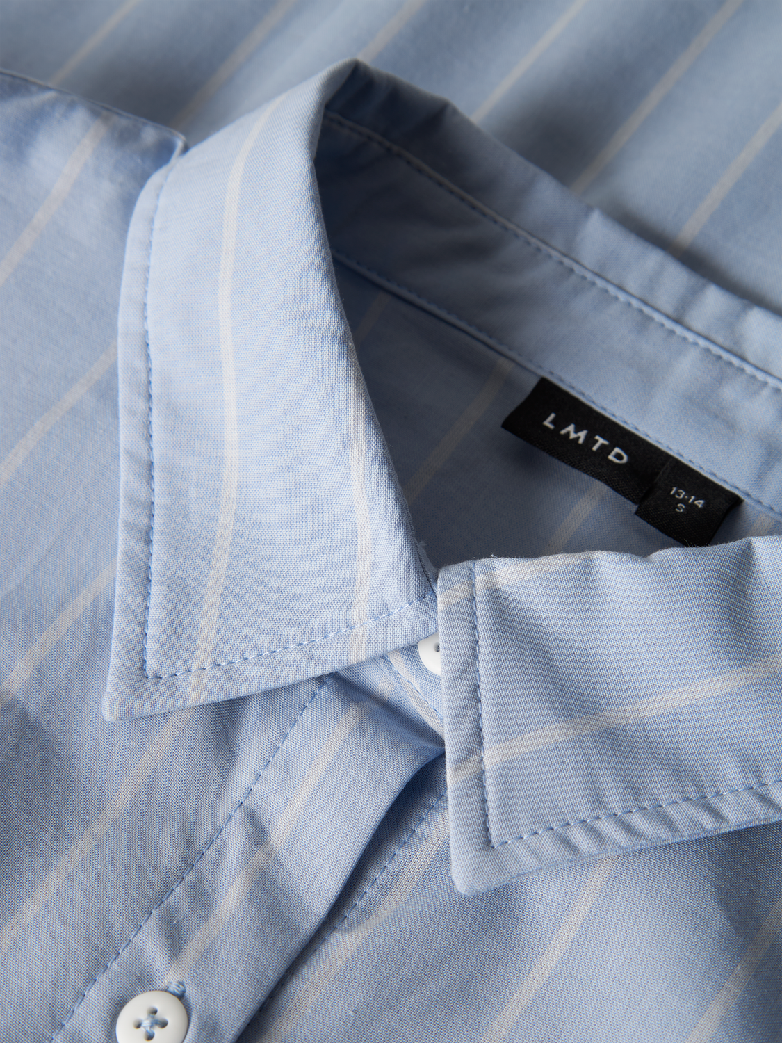 model_shot-front_full